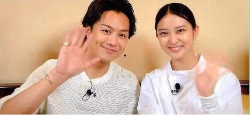 在娱乐圈吃瓜看戏,吃瓜看戏,揭秘明星幕后故事